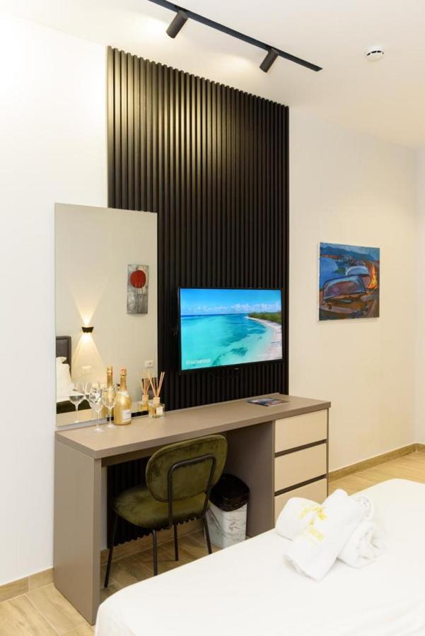 Palm Side Hotel Vlorë Esterno foto